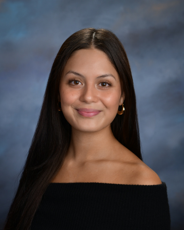 Kaylee Gifford Headshot